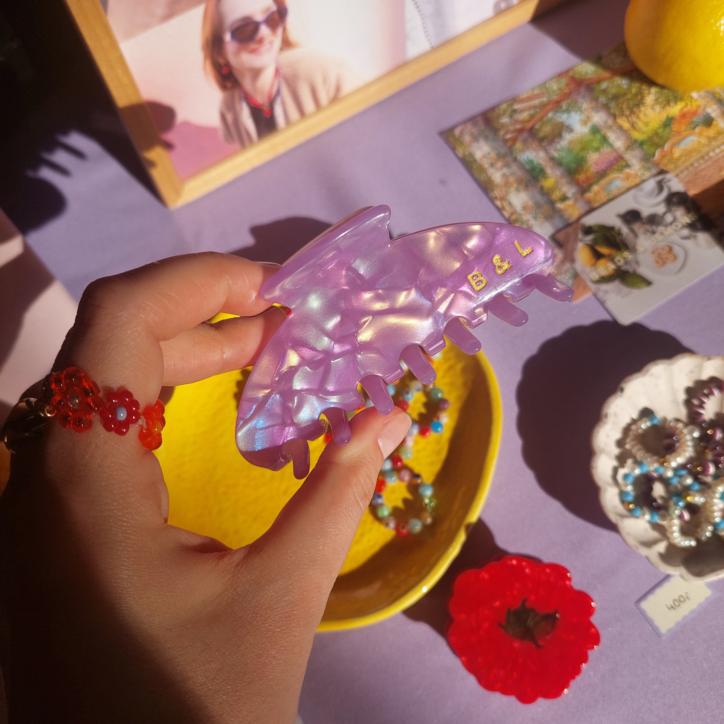 LILA hair claw