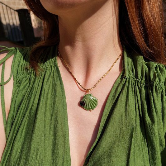 CAPESANTA necklace